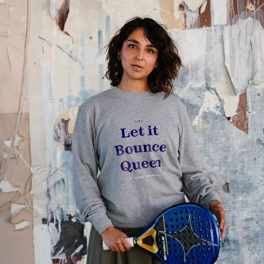 Let it Bounce Queen crewneck with padel racket